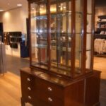 paar antieke mahonie vitrines 1