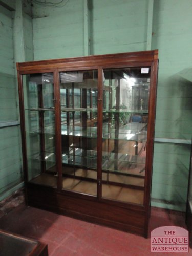 Paar antieke vitrine kasten 2