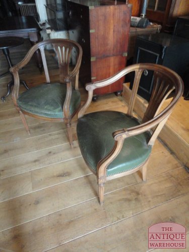 paar Franse noten stoeltjes 2