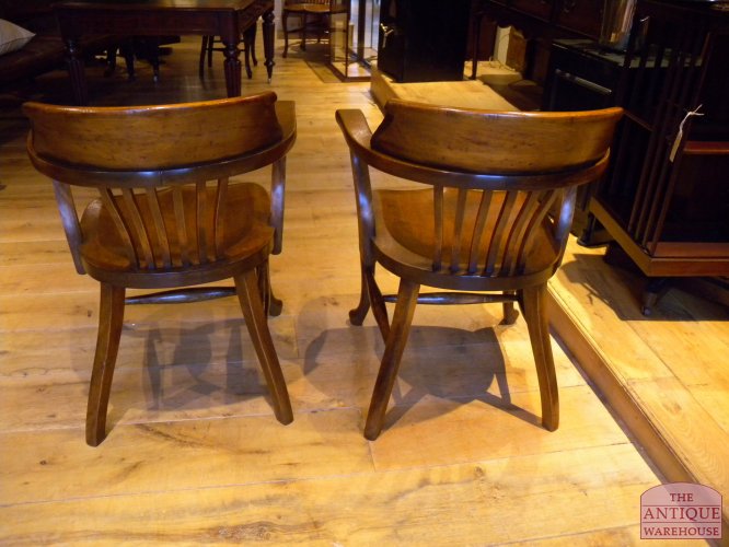 Paar mahonie bureaustoelen 3