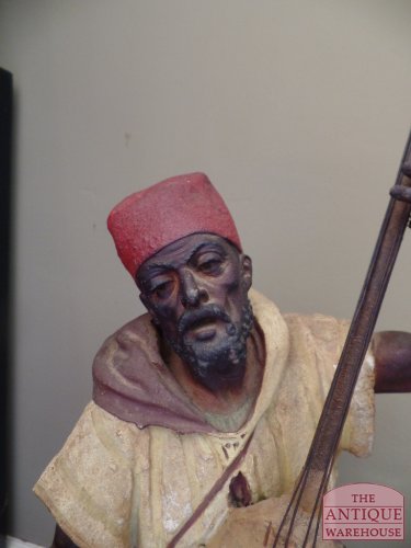 paar muziek spelende antieke Arabische beelden 2