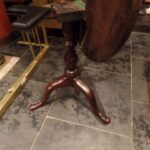 Ronde Mahonie Tilt Top Tafel 2