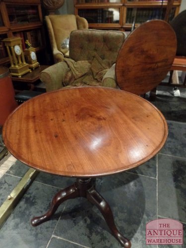 Ronde Mahonie Tilt Top Tafel 3