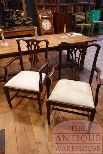 set van acht Engelse stoelen 4