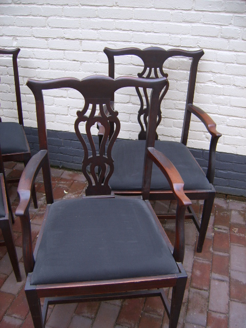 Set van zes strakke stoelen, VERKOCHT