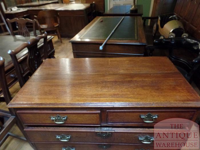 antiek eikenhouten Engels ladekastje 3