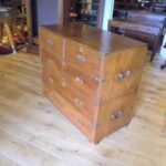 Antiek military ladekast 1