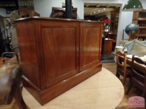 SOLD  Antiek verzamelkastje, medicijnenkastje