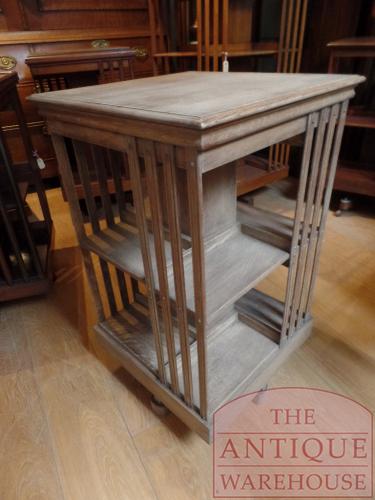 Antieke eiken boekenmolen 3