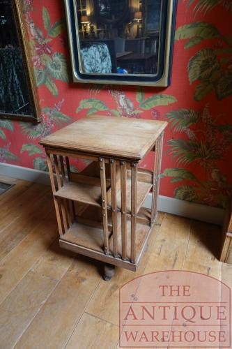 SOLD  antieke eikenhouten boekenmolen, Drehbares antike Bücherregal, Buchmüle