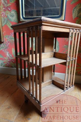 Antieke eikenhouten boekenmolen 2