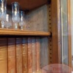 Antieke eikenhouten Engelse breakfront boekenkast uit Lancaster, circa 1840 4