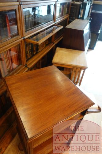 Antieke Engelse mahoniehouten boekenmolen 2