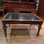 Antieke Engelse mahoniehouten partners schrijftafel circa 1850 1
