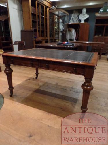 Antieke Engelse mahoniehouten partners schrijftafel circa 1850 3