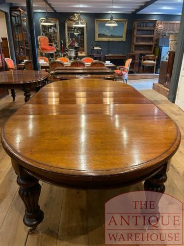 Antieke Engelse ovale uitschuiftafel 2