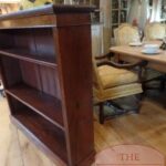 Antieke open lage boekenkast 2