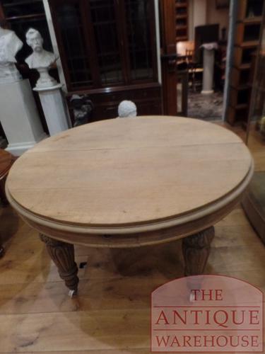 SOLD antieke ronde uitschuifbare Engelse eettafel, max 14 personen
