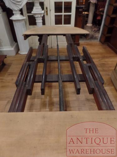 antieke ronde uitschuifbare Engelse eettafel 3