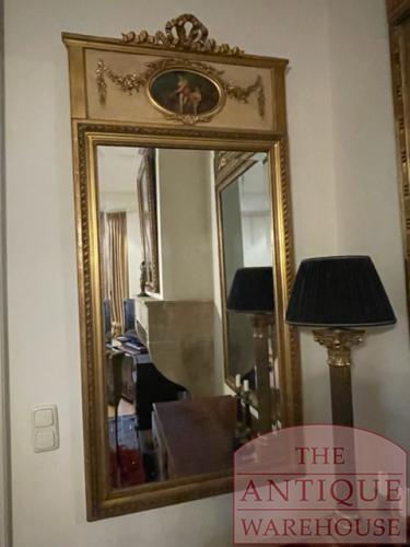 SOLD antieke spiegel gemaakt in Frankrijk omstreeks 1900, afmeting 81 bij 162 cm