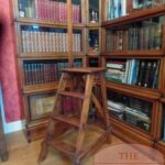 Antiek bibliotheek trapje 1
