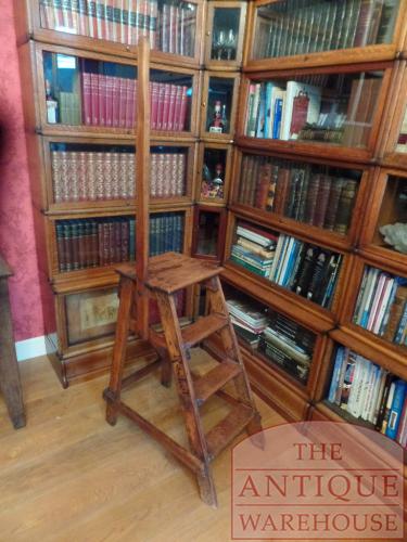 Antiek bibliotheek trapje 3
