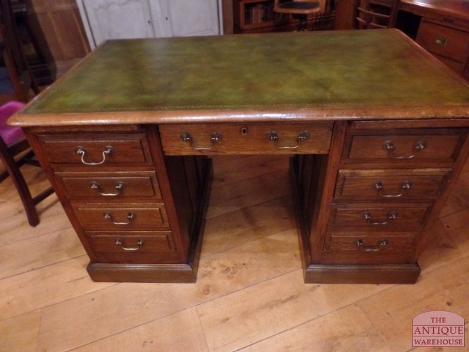 SOLD, VERKOCHT antiek eiken bureau