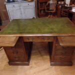 Antiek eiken bureau 2