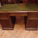 Antiek eiken bureau 3