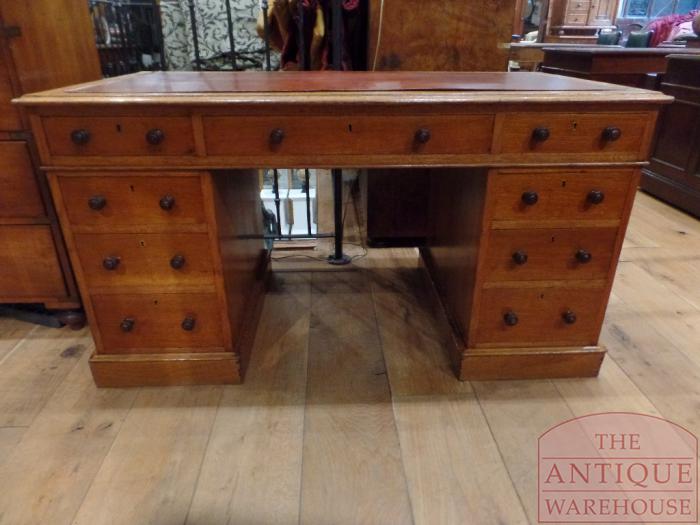 SOLD VERKOCHT antiek eikenhouten Engels bureau