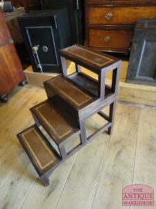 SOLD  VERKOCHT  antiek engels bibliotheek trapje