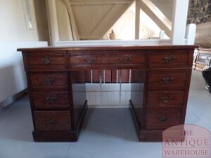 SOLD VERKOCHT   antiek Engels mahoniehouten bureau