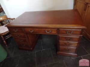 SOLD, VERKOCHT antiek mahonie engels bureau