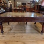 Antieke Engelse mahoniehouten schrijftafel van W. Priest, Blackfriars, Londen 3