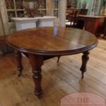Antieke Engelse ronde uitschuif eettafel 1