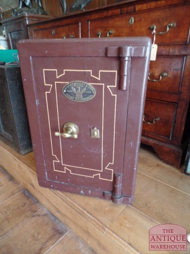 SOLD, Verkocht, antieke kluis j