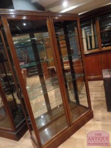 SOLD VERKOCHT antieke mahonie Engelse vitrinekast