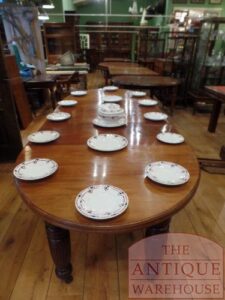 SOLD VERKOCHT antieke ovale mahoniehouten uitschuif eettafel, coulissen tafel , maximaal 12 personen