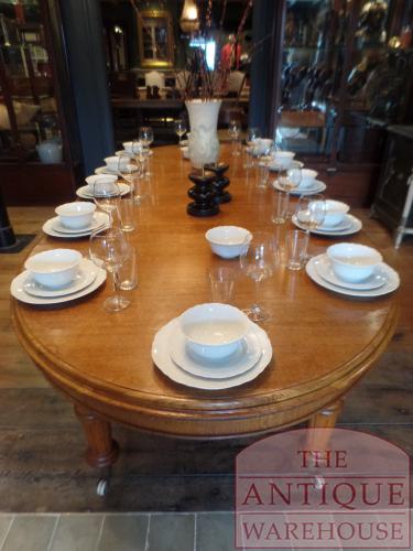 Antieke ronde eikenhouten Engelse uitschuif tafel 4