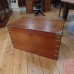 Antieke military kist met Chubb-slot 1