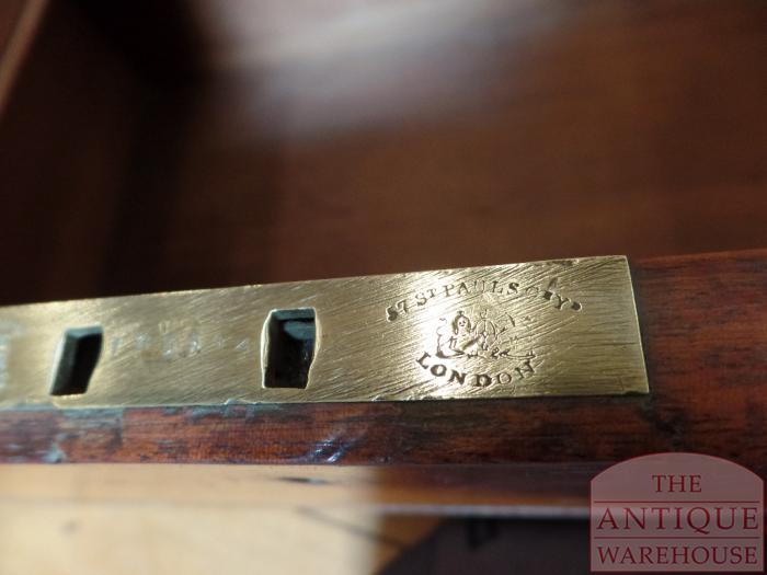 Antieke military kist met Chubb-slot 3