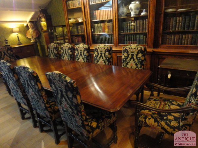 SOLD VERKOCHT set van 10 Engelse antieke stoelen