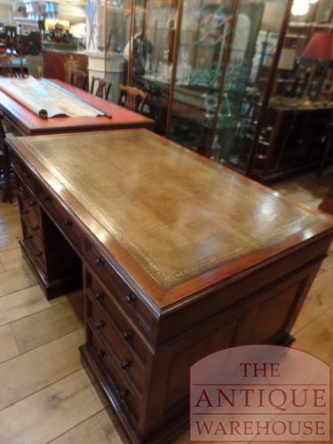 Antiek Engels klein partnersbureau 4