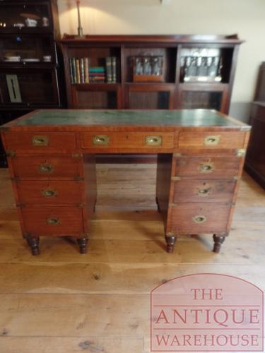 VERKOCHT  antiek campaign desk, military desk