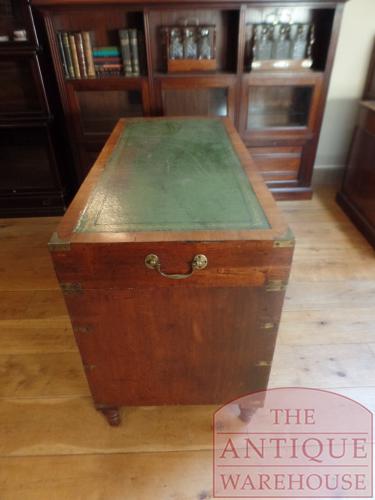 Antiek militair bureau, campagnebureau 2