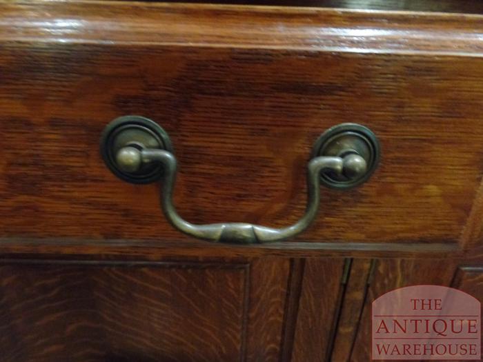 Antieke eiken boekenkast afkomstig uit het Verenigd Koninkrijk circa 1880 4