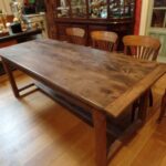 Antieke eiken Franse tafel met twee laden en traverse 3