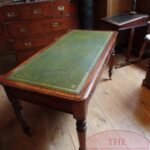 Antieke Engelse mahoniehouten schrijftafel 2