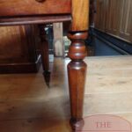 Antieke Engelse mahoniehouten schrijftafel 3