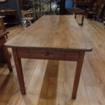 Antieke Franse eikenhouten eettafel 2